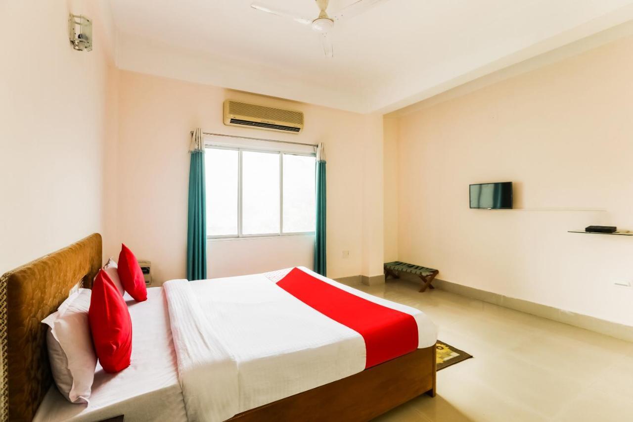Oyo 44821 Hotel Paane Pasighat Esterno foto